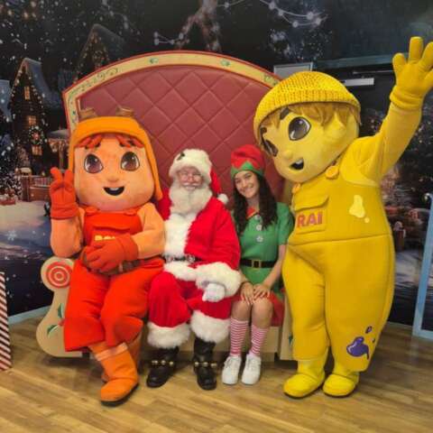 Santa with Rai & Bow